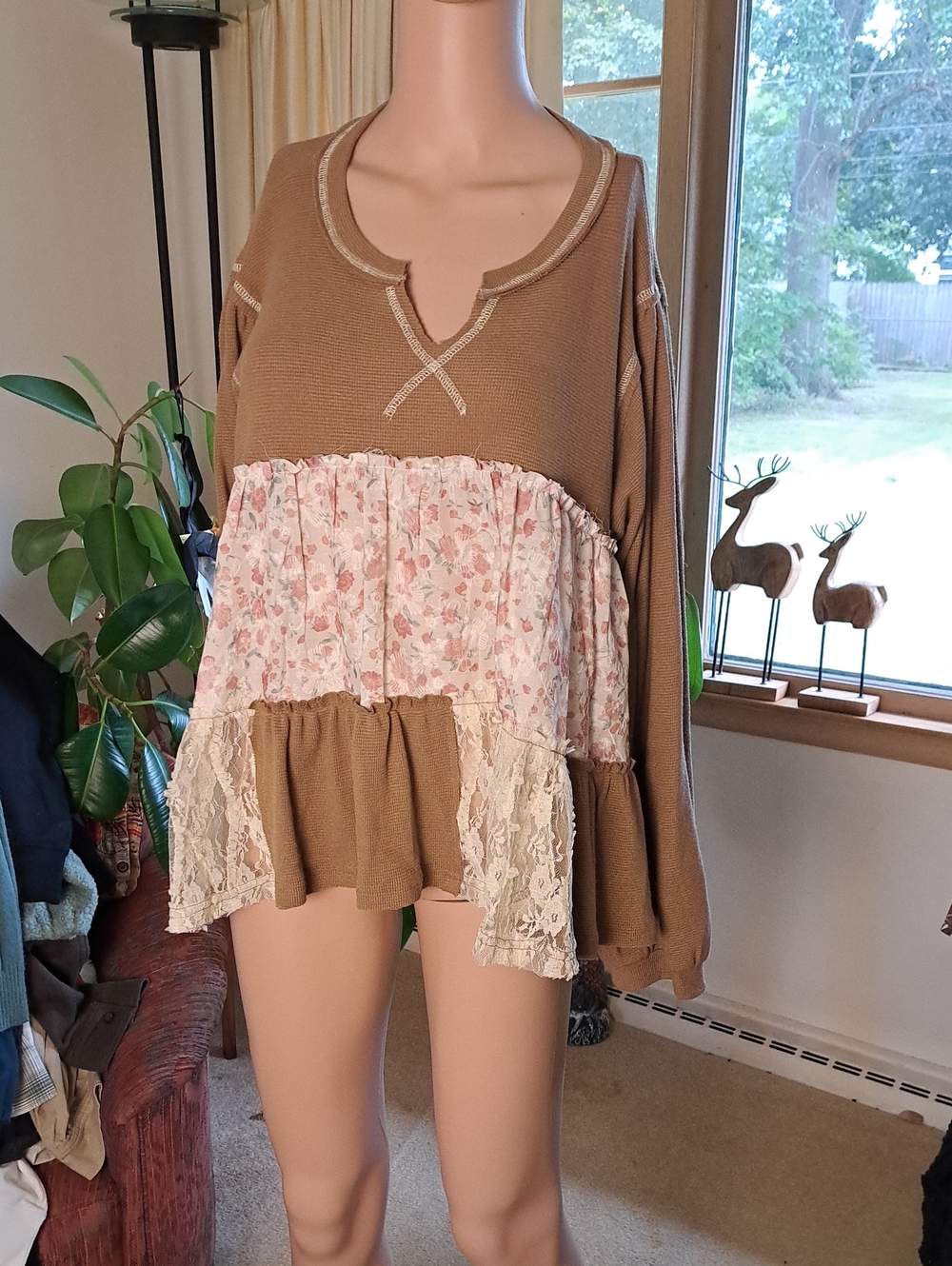 POL Floral Panel Brown Tiered Long-Sleeve Women's Top S OVETSIZED
